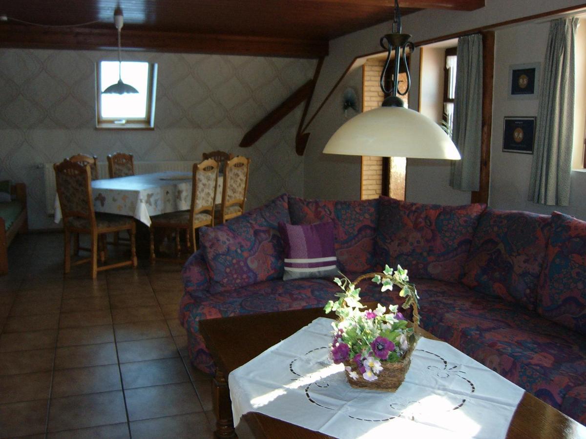 Ferienwohnung Neureuth Шиллингсфюрст Экстерьер фото